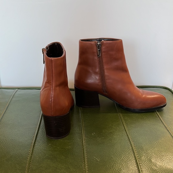 Sam Edelman Women's Joey Boot (Saddle Tan) - Picture 2 of 4